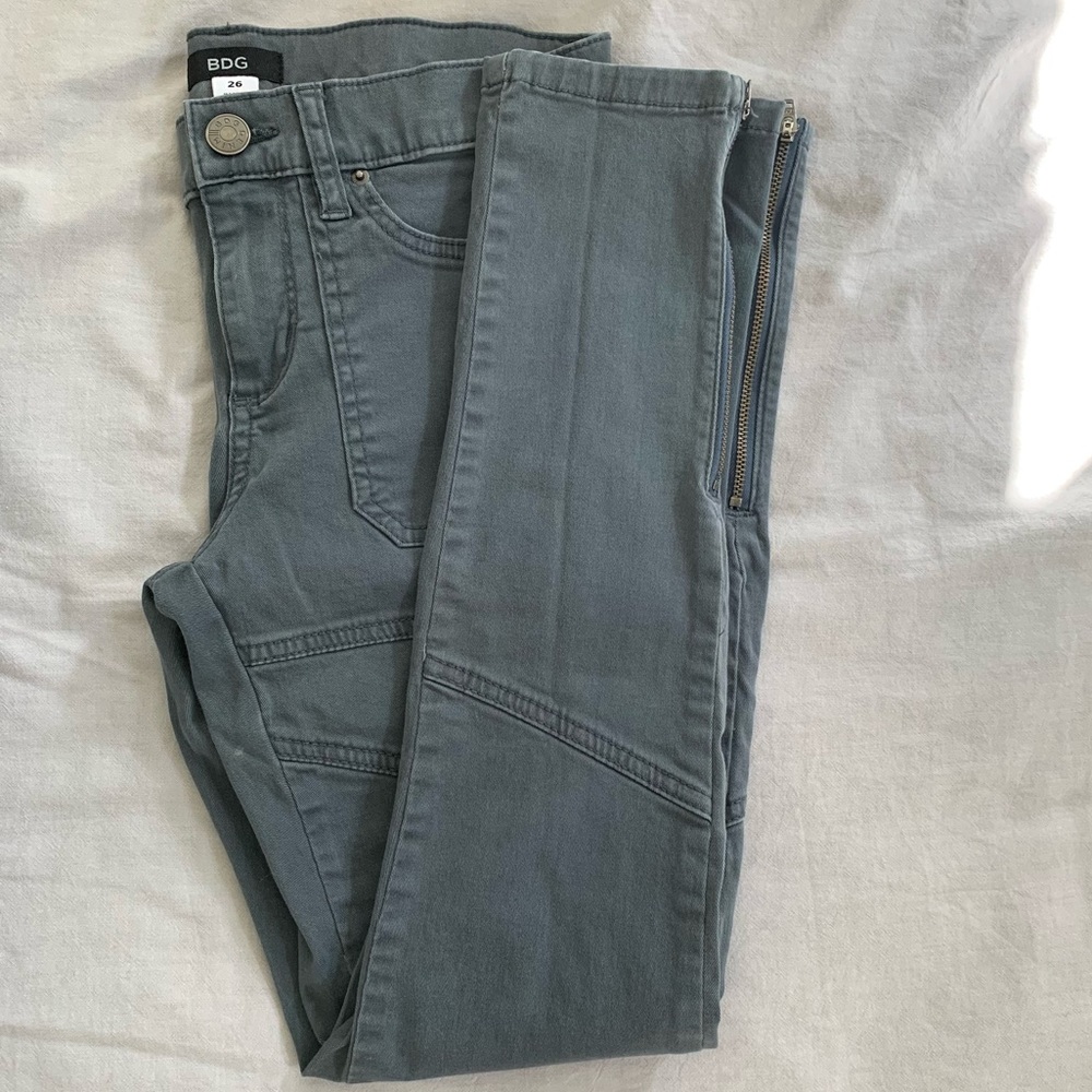 BDG skinny utility pants (size 26)